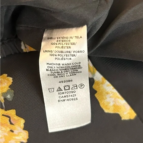 NWT 🌼 LOFT 🌼 Black & Yellow Floral Blouse - XS - Picture 6 of 6